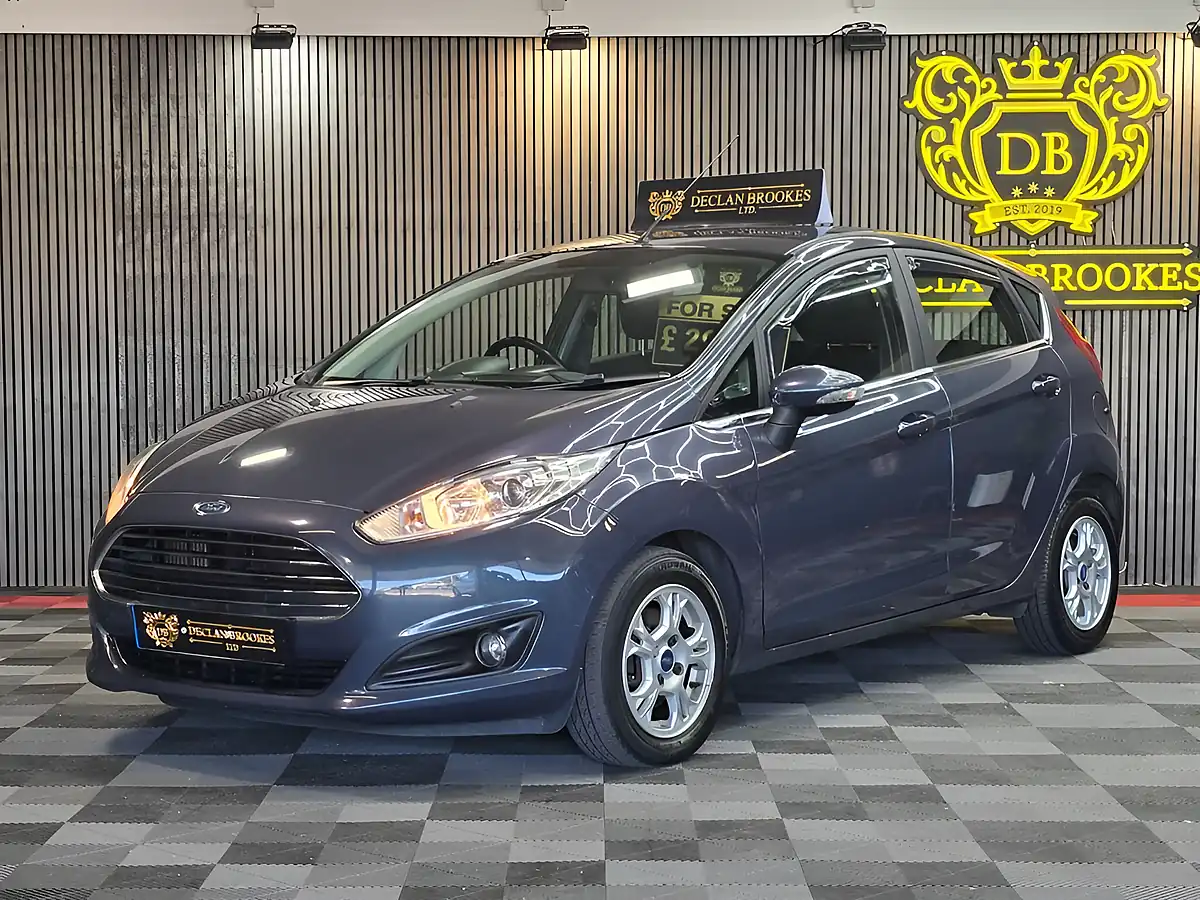 Used 2014 Ford Fiesta Zetec Grey - Interior and Exterior details 7