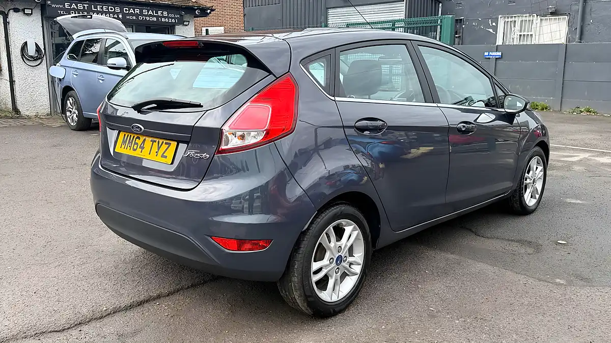 Used 2014 Ford Fiesta Zetec Grey - Interior and Exterior details 3