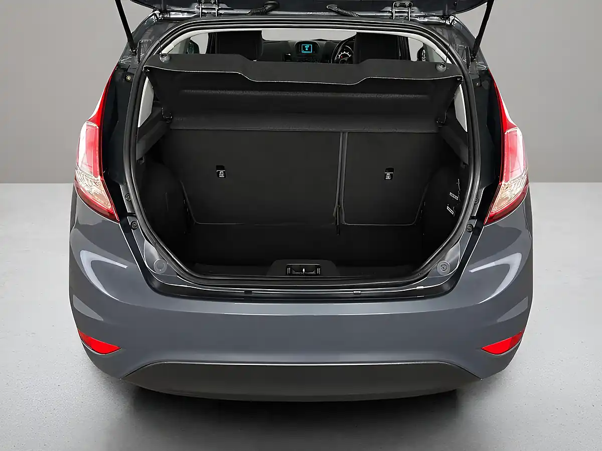 Used 2014 Ford Fiesta Zetec Grey - Interior and Exterior details 5