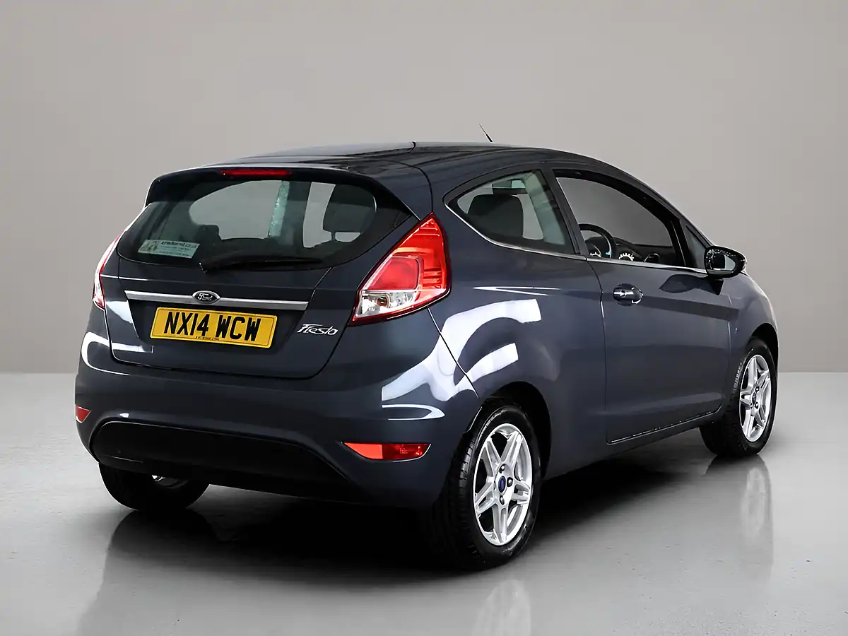 Used 2014 Ford Fiesta Zetec Grey - Interior and Exterior details 6
