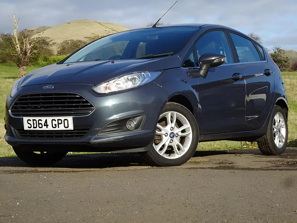 Used 2014 Ford Fiesta Zetec Grey - Interior and Exterior details 8
