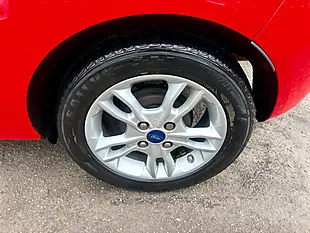 Used 2014 Ford Fiesta Zetec Race Red - Interior and Exterior details 16
