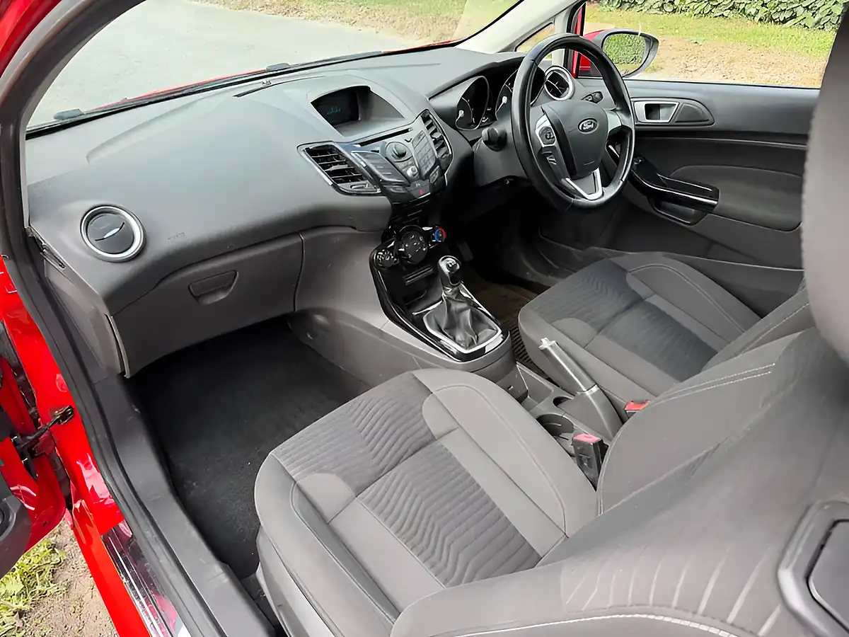 Used 2014 Ford Fiesta Zetec Race Red - Interior and Exterior details 12