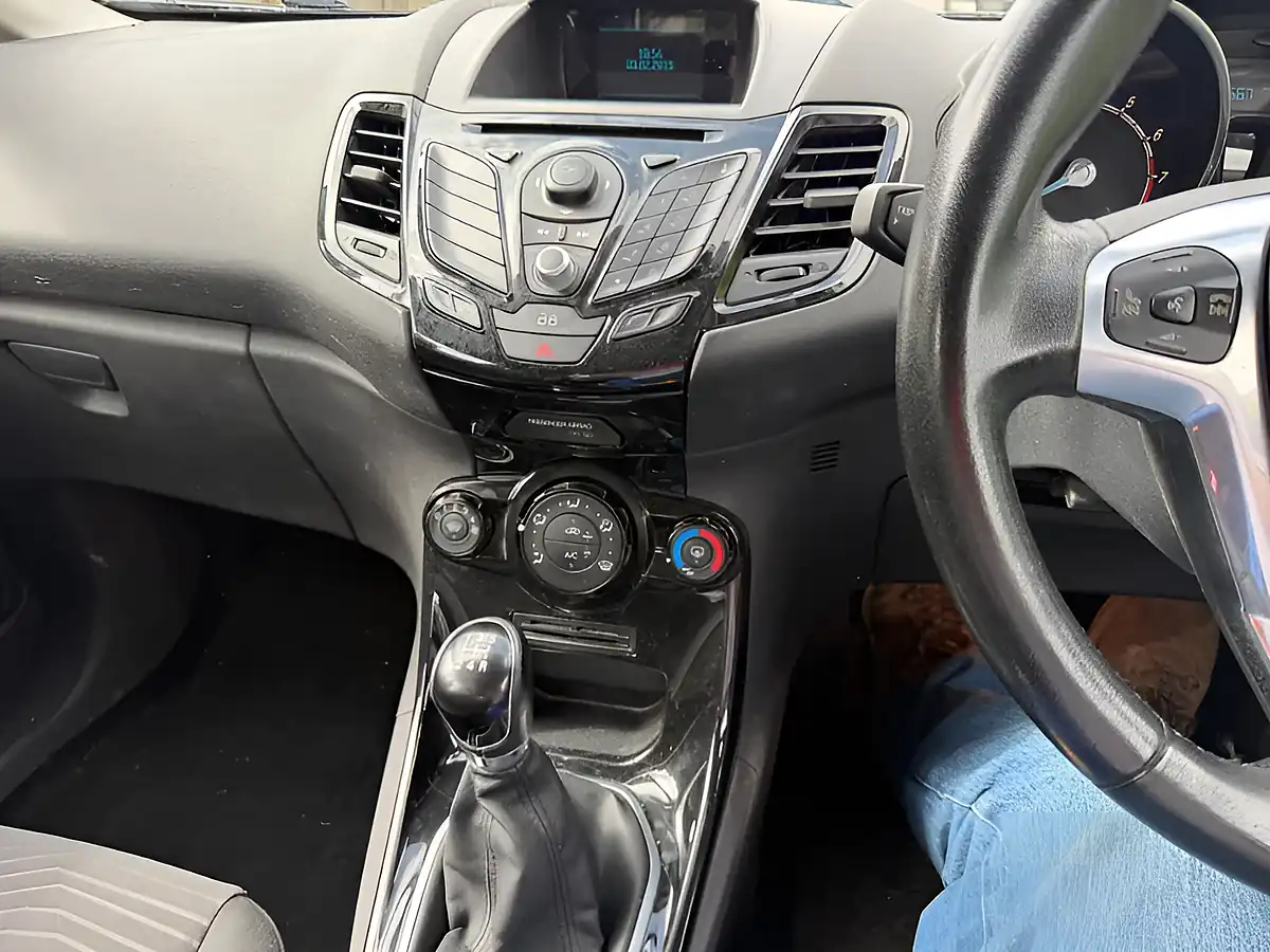 Used 2014 Ford Fiesta Zetec Race Red - Interior and Exterior details 16