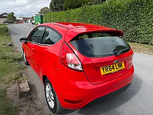 Used 2014 Ford Fiesta Zetec Race Red - Interior and Exterior details 5
