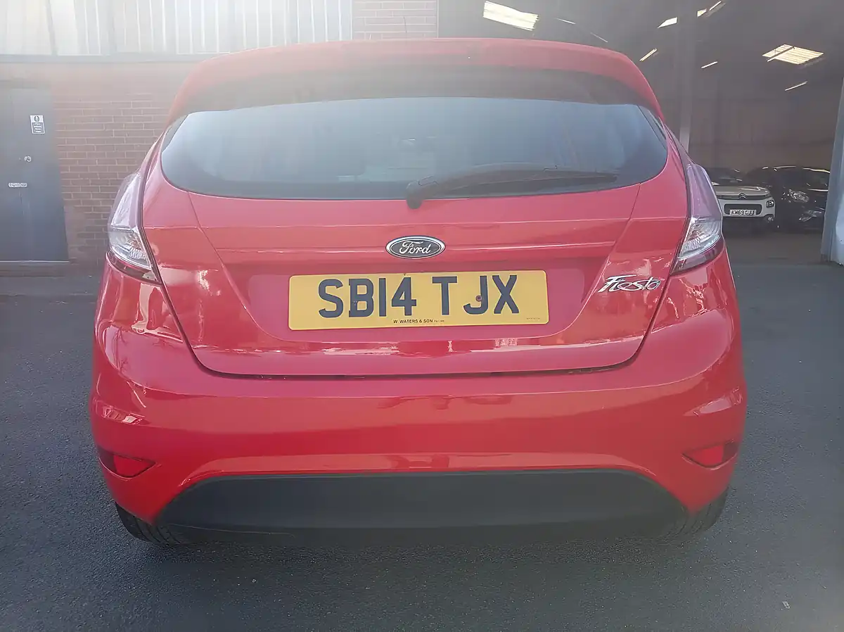Used 2014 Ford Fiesta Zetec Red - Interior and Exterior details 9