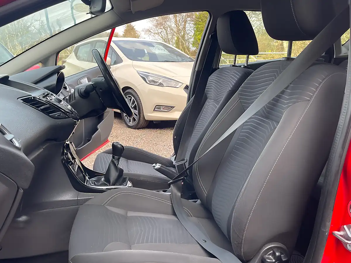 Used 2014 Ford Fiesta Zetec Red - Interior and Exterior details 17