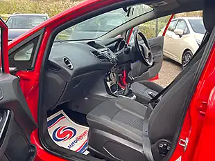 Used 2014 Ford Fiesta Zetec Red - Interior and Exterior details 18