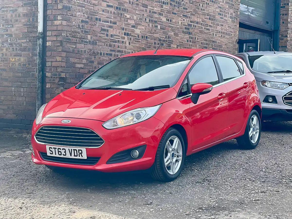 Used 2014 Ford Fiesta Zetec Red - Interior and Exterior details 3