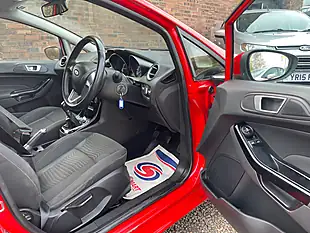 Used 2014 Ford Fiesta Zetec Red - Interior and Exterior details 9