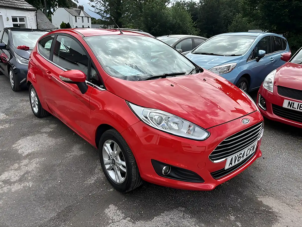 Used 2014 Ford Fiesta Zetec Red - Interior and Exterior details 3
