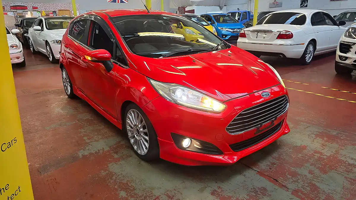 Used 2014 Ford Fiesta Zetec Red - Interior and Exterior details 16