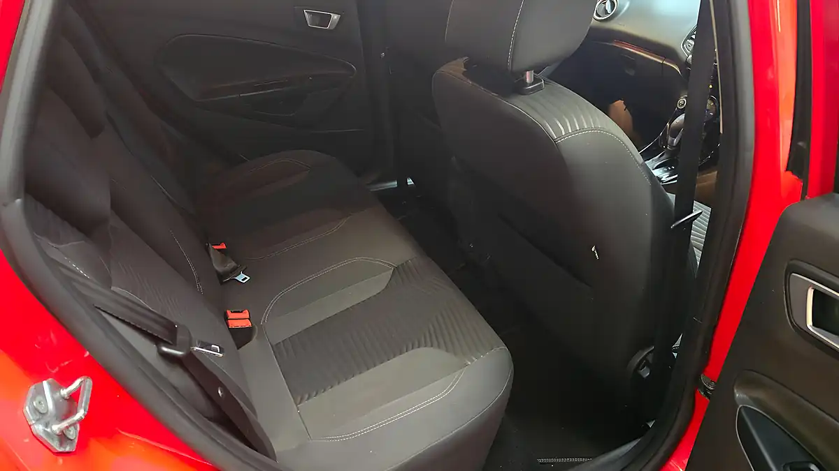Used 2014 Ford Fiesta Zetec Red - Interior and Exterior details 7