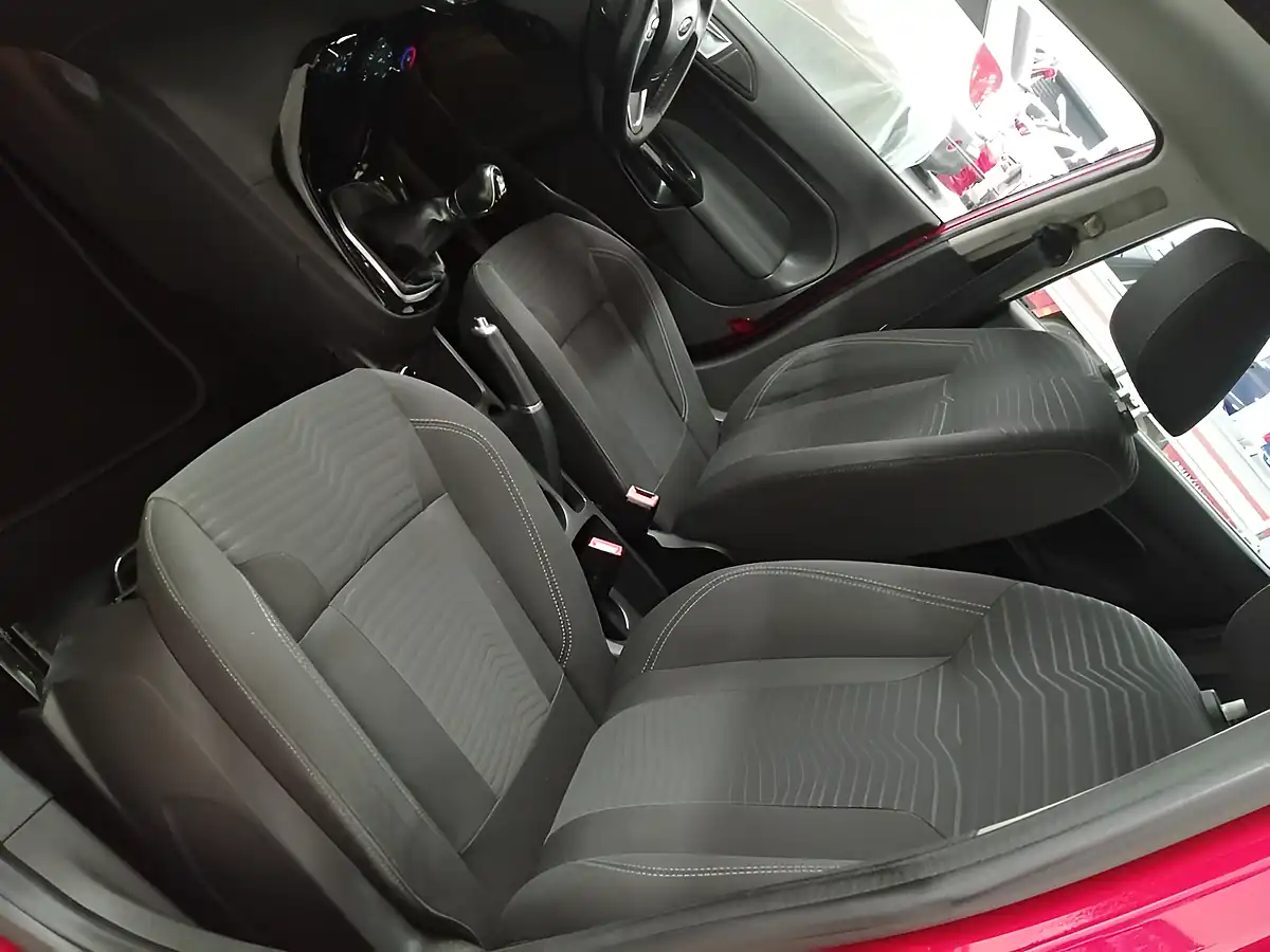 Used 2014 Ford Fiesta Zetec Red - Interior and Exterior details 16