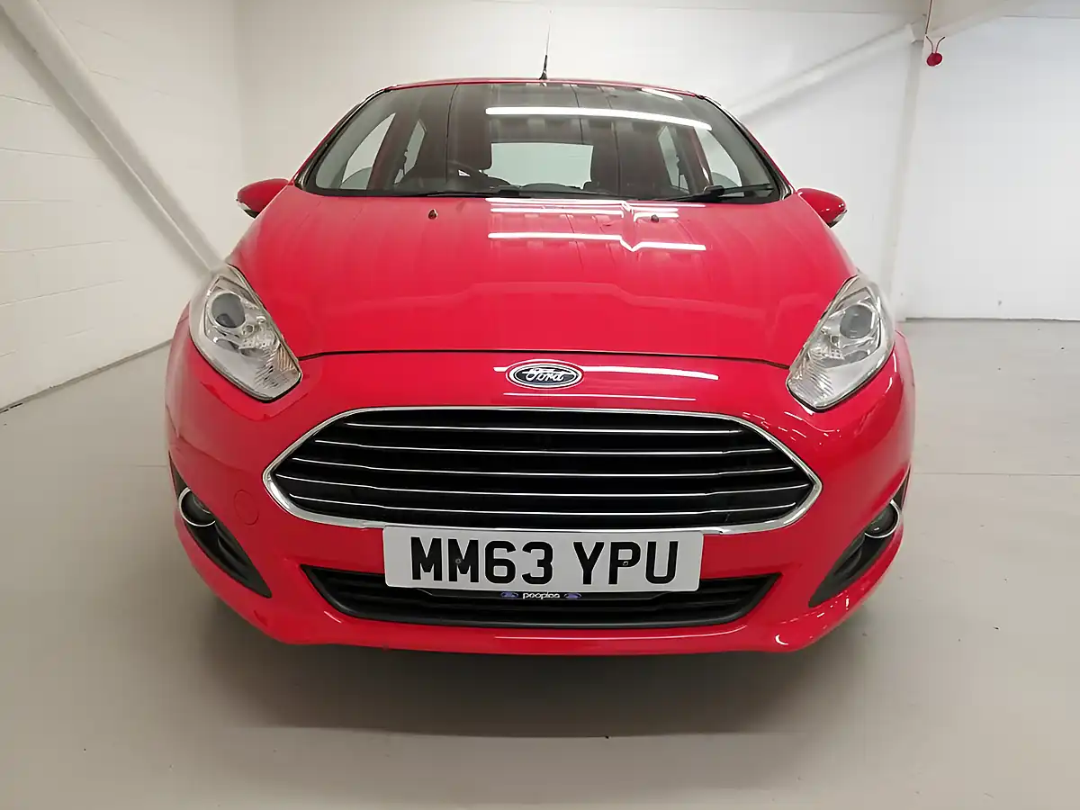 Used 2014 Ford Fiesta Zetec Red - Interior and Exterior details 4