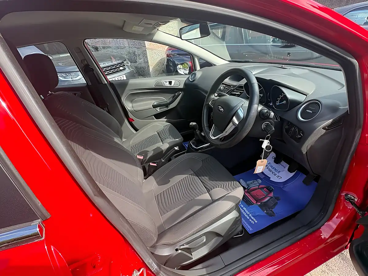 Used 2014 Ford Fiesta Zetec Red - Interior and Exterior details 16