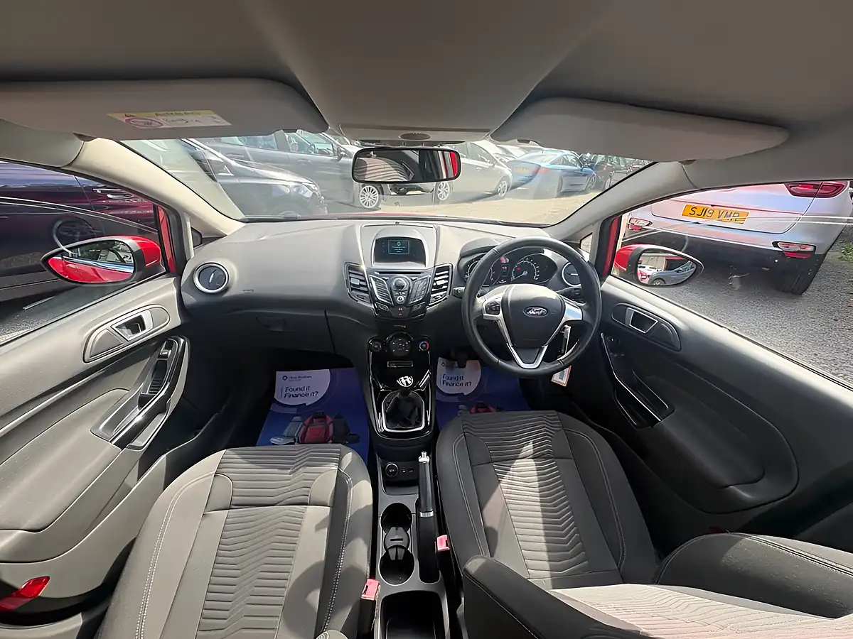 Used 2014 Ford Fiesta Zetec Red - Interior and Exterior details 18