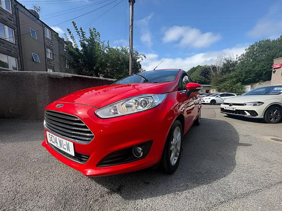 Used 2014 Ford Fiesta Zetec Red - Interior and Exterior details 3