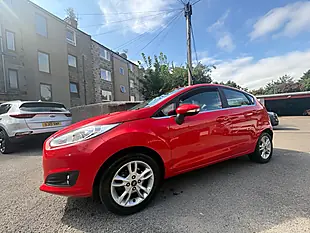 Used 2014 Ford Fiesta Zetec Red - Interior and Exterior details 4