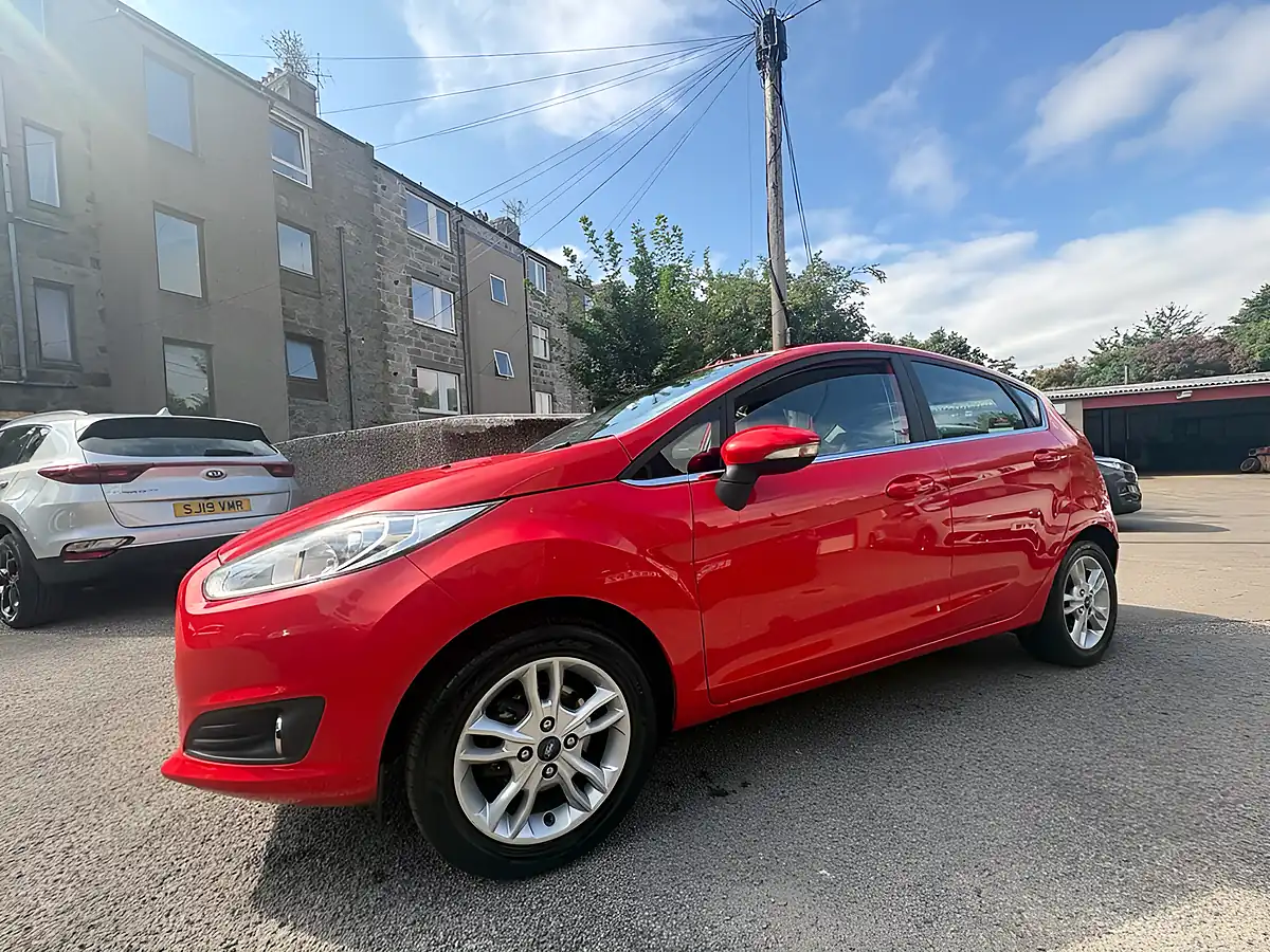 Used 2014 Ford Fiesta Zetec Red - Interior and Exterior details 4