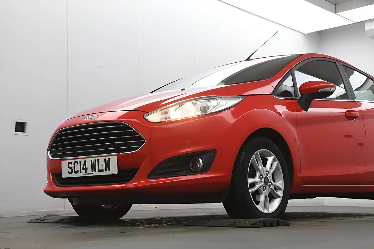 Used 2014 Ford Fiesta Zetec Red - Interior and Exterior details 7