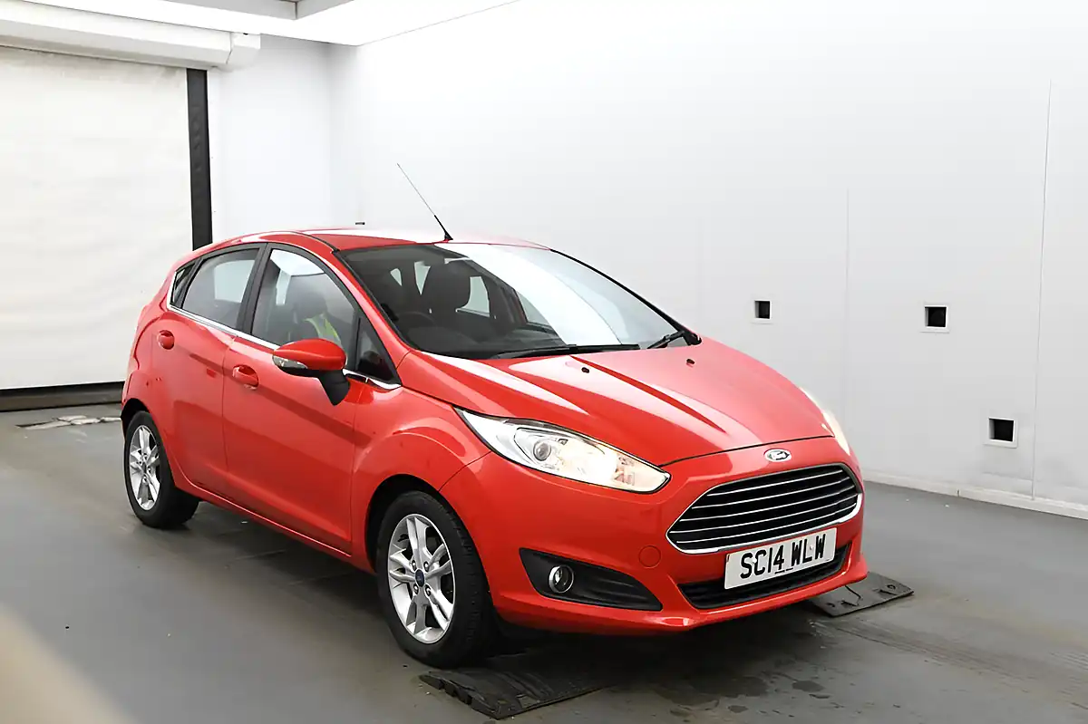 Used 2014 Ford Fiesta Zetec Red - Interior and Exterior details 8