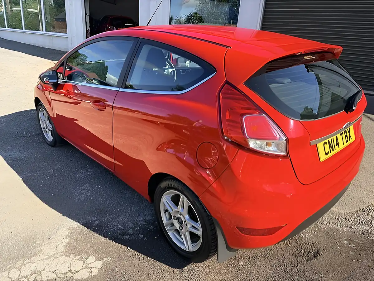 Used 2014 Ford Fiesta Zetec Red - Interior and Exterior details 6