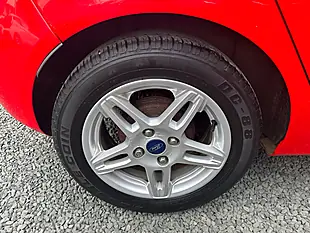 Used 2014 Ford Fiesta Zetec Red - Interior and Exterior details 10