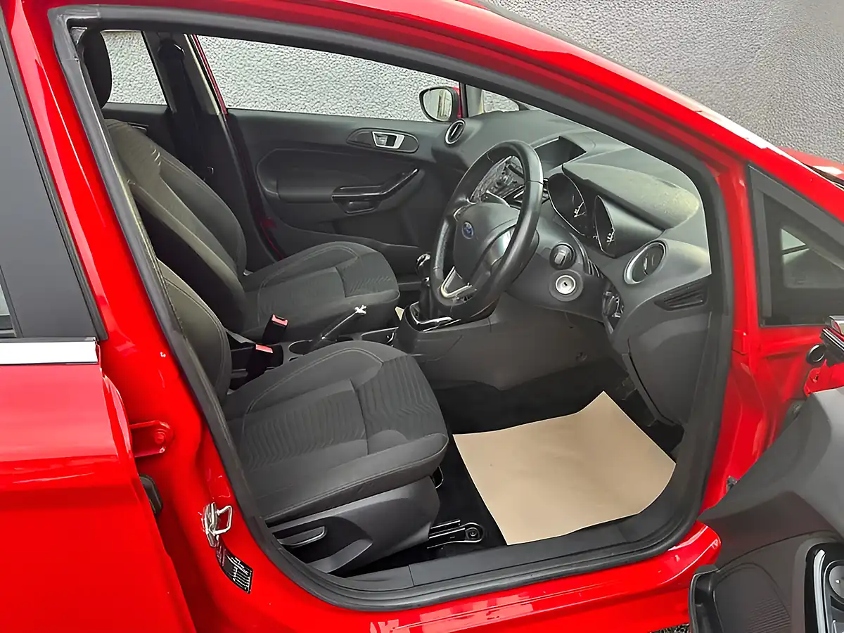Used 2014 Ford Fiesta Zetec Red - Interior and Exterior details 15