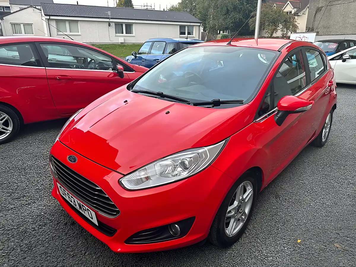 Used 2014 Ford Fiesta Zetec Red - Interior and Exterior details 4