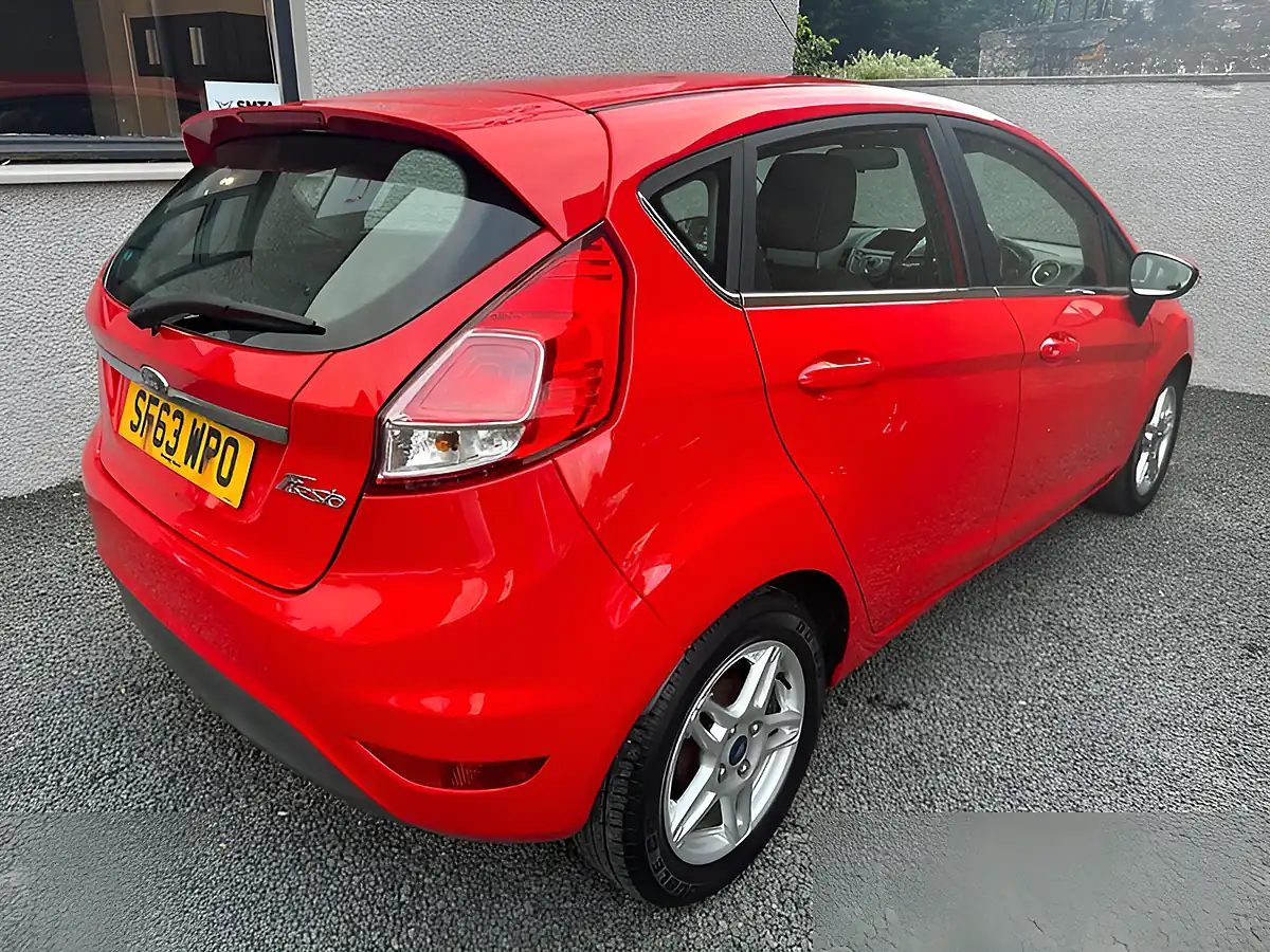 Used 2014 Ford Fiesta Zetec Red - Interior and Exterior details 7