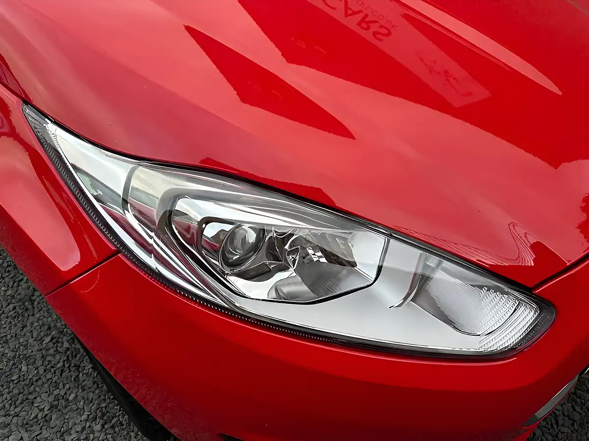 Used 2014 Ford Fiesta Zetec Red - Interior and Exterior details 8