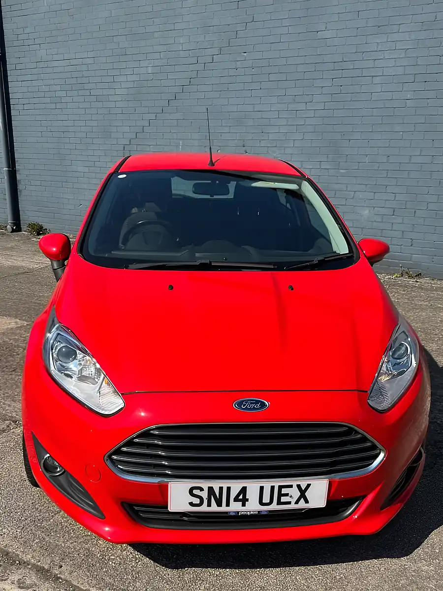 Used 2014 Ford Fiesta Zetec Red - Interior and Exterior details 5