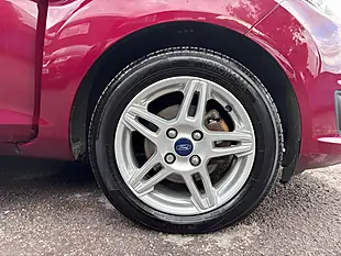 Used 2014 Ford Fiesta Zetec Red - Interior and Exterior details 20