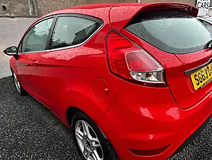 Used 2014 Ford Fiesta Zetec Red Metallic - Interior and Exterior details 5