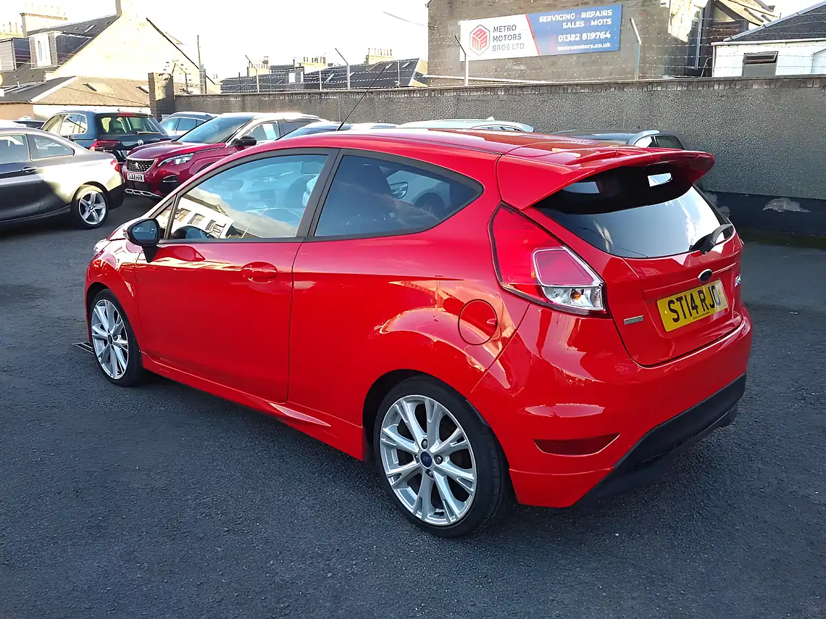 Used 2014 Ford Fiesta Zetec S Red - Interior and Exterior details 4
