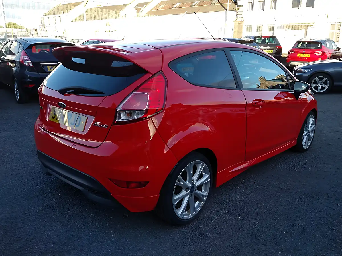 Used 2014 Ford Fiesta Zetec S Red - Interior and Exterior details 6