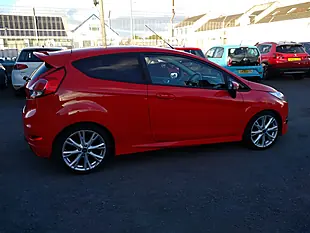 Used 2014 Ford Fiesta Zetec S Red - Interior and Exterior details 7