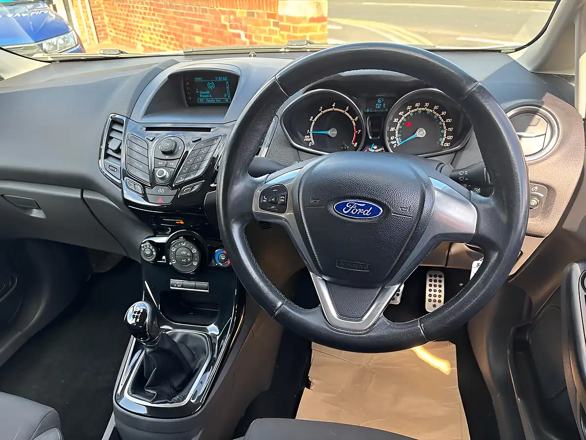 Used 2014 Ford Fiesta Zetec S White - Interior and Exterior details 12
