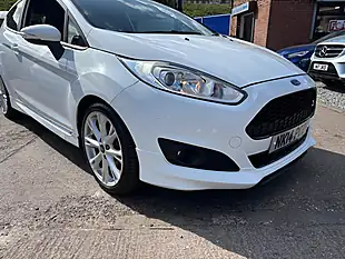 Used 2014 Ford Fiesta Zetec S White - Interior and Exterior details 2