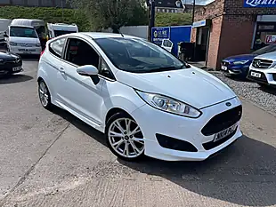 Used 2014 Ford Fiesta Zetec S White - Interior and Exterior details 3