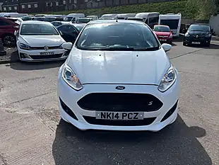 Used 2014 Ford Fiesta Zetec S White - Interior and Exterior details 4