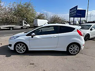Used 2014 Ford Fiesta Zetec S White - Interior and Exterior details 6