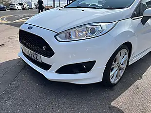 Used 2014 Ford Fiesta Zetec S White - Interior and Exterior details 7