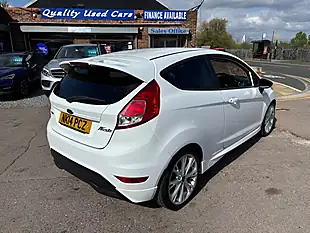 Used 2014 Ford Fiesta Zetec S White - Interior and Exterior details 9