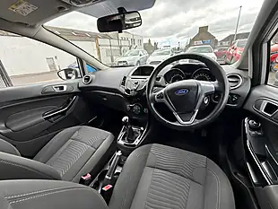 Used 2014 Ford Fiesta Zetec Silver - Interior and Exterior details 10