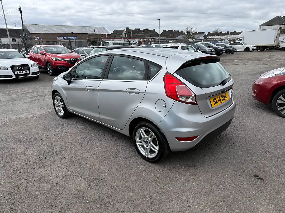 Used 2014 Ford Fiesta Zetec Silver - Interior and Exterior details 8