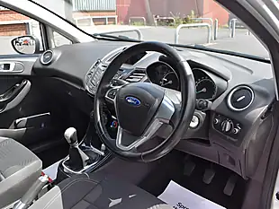 Used 2014 Ford Fiesta Zetec Silver - Interior and Exterior details 13