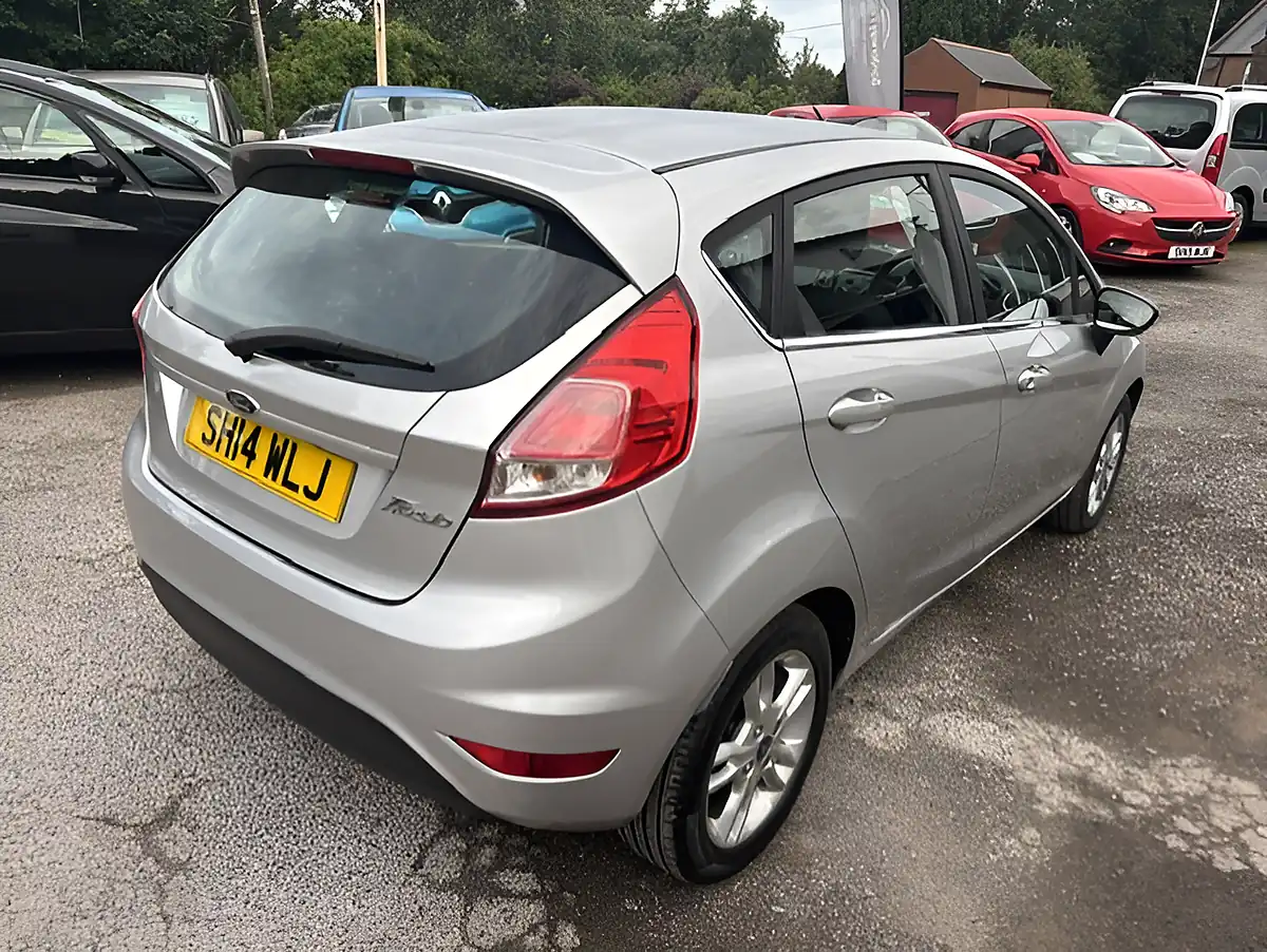 Used 2014 Ford Fiesta Zetec Silver - Interior and Exterior details 7