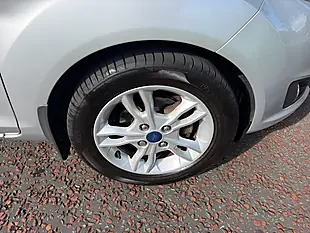 Used 2014 Ford Fiesta Zetec Silver - Interior and Exterior details 15